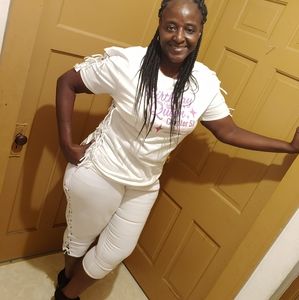 Meet your Posher, Cassandra